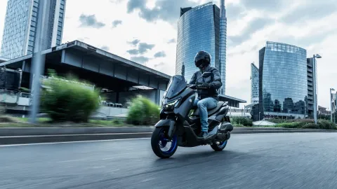 Yamaha NMAX 125