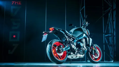 Yamaha MT-09 (890 cc / İlk kasa)
