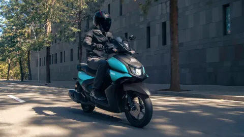 Yamaha RayZR